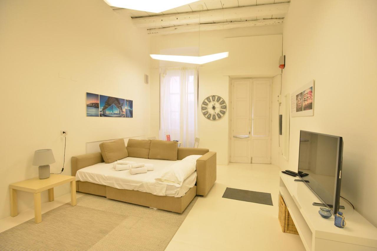 Izzhome Loft 84 Cagliari Dış mekan fotoğraf